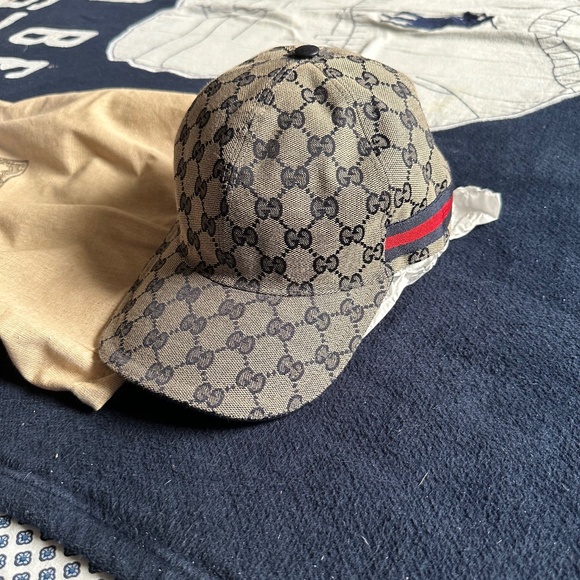 Gucci cap - Picture 1 of 6